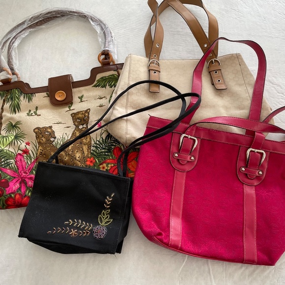 BUNDLE of (4) Handbags/Purses Preowned - Picture 1 of 1